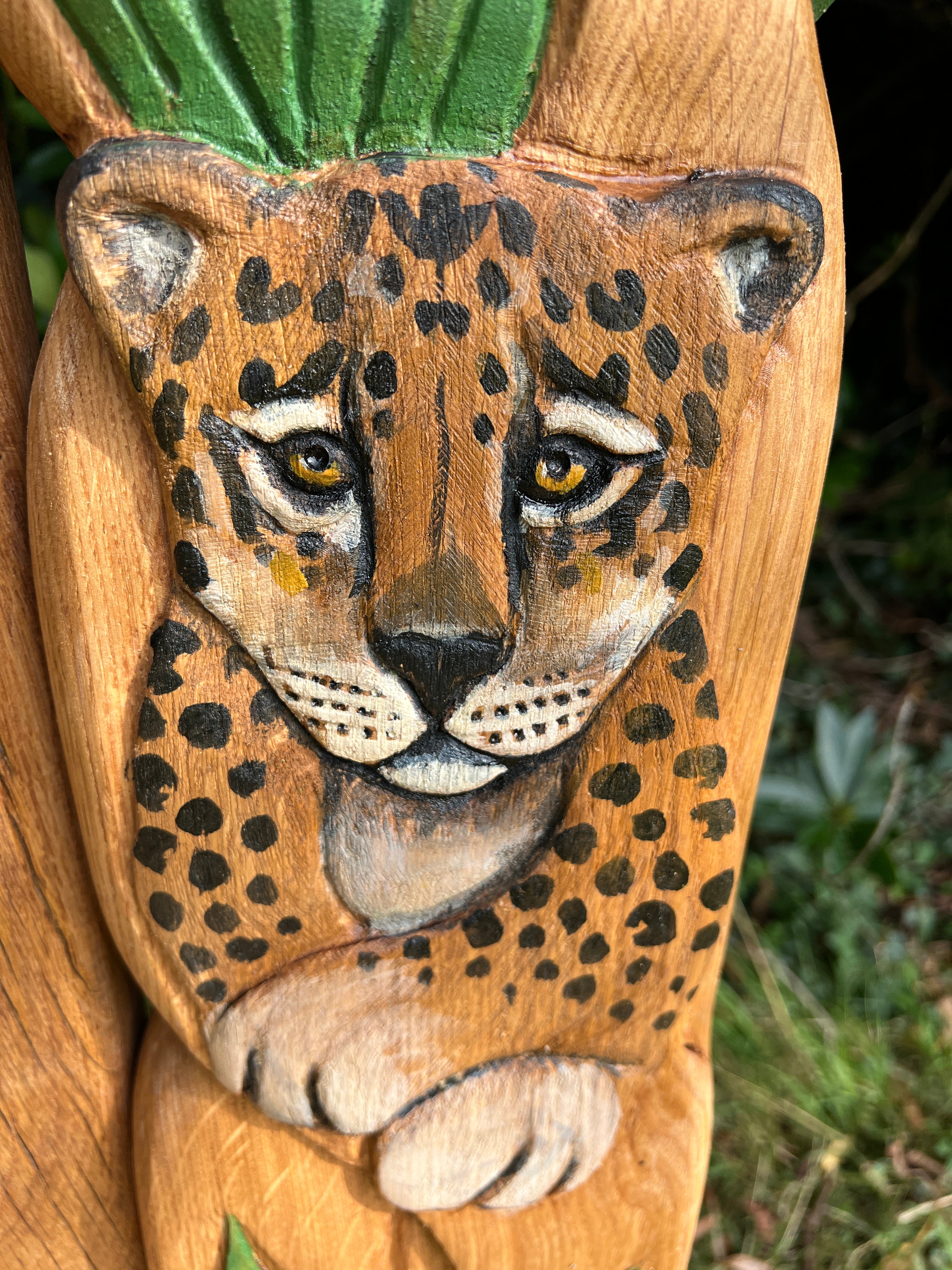 Leopard carving detail on Amazon Adventure Chair