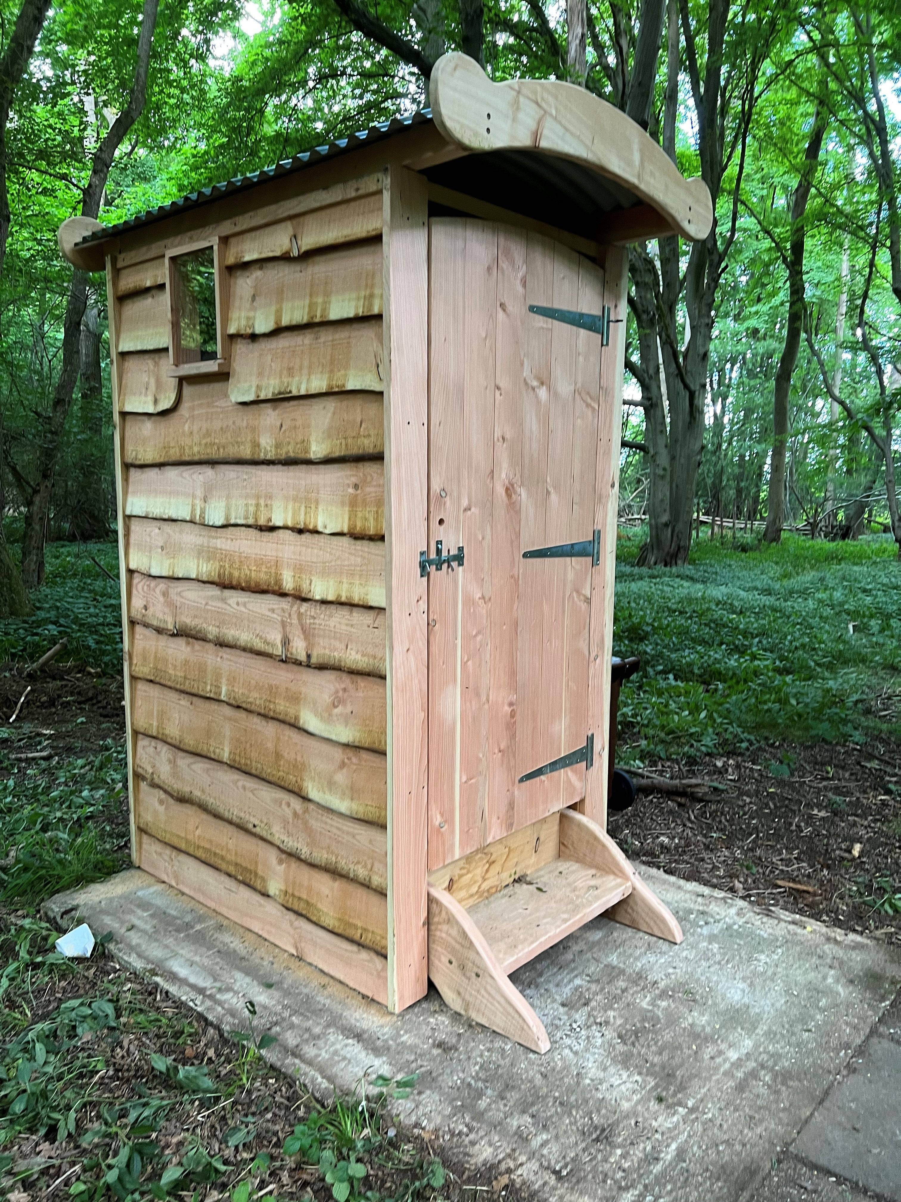 Funkycompost toilet design 