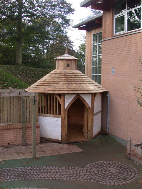 storytelling house in school