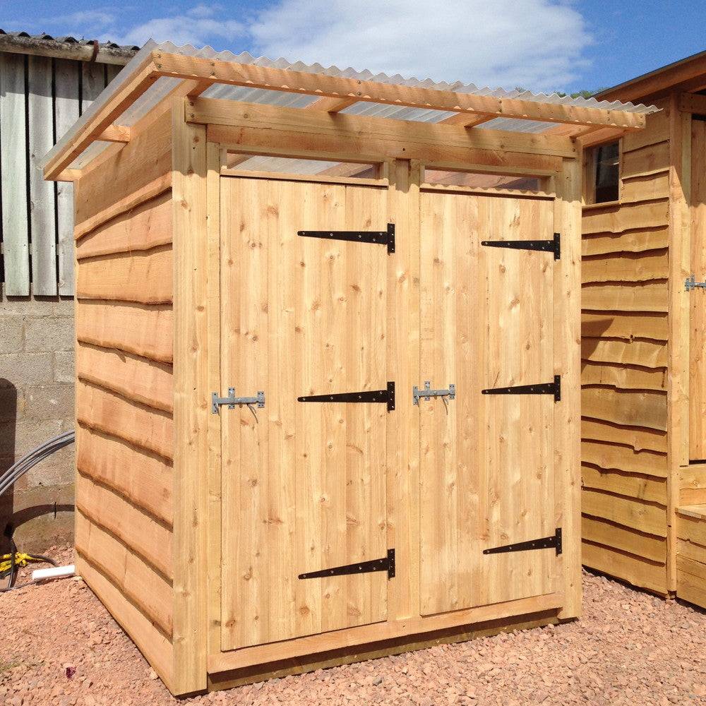 OUTDOOR SHOWER CUBICLE